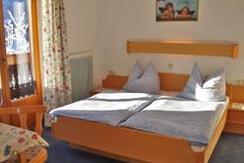 Doppelzimmer m. DU/WC