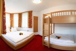 Schlafzimmer Doppel- & Stockbett