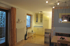 Esszimmer und Küche