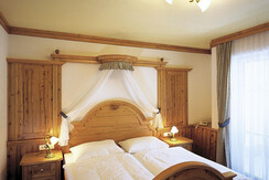 Double room in cottage style at Hotel Brueckenwirt