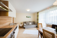 Küche_mit_Couch_App. Faulkogel