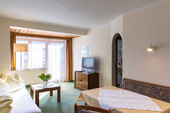 Appartements-Monuth-Appartement15-Wohnraum-Bild2