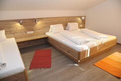 Schlafraum für fünf Personen