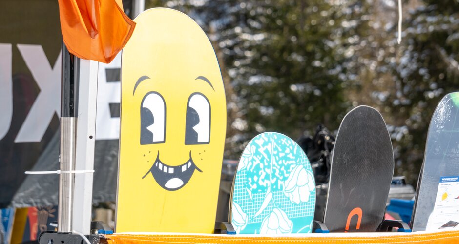 Snowboard with laughing face on the bottom  | © Juraj Opalek