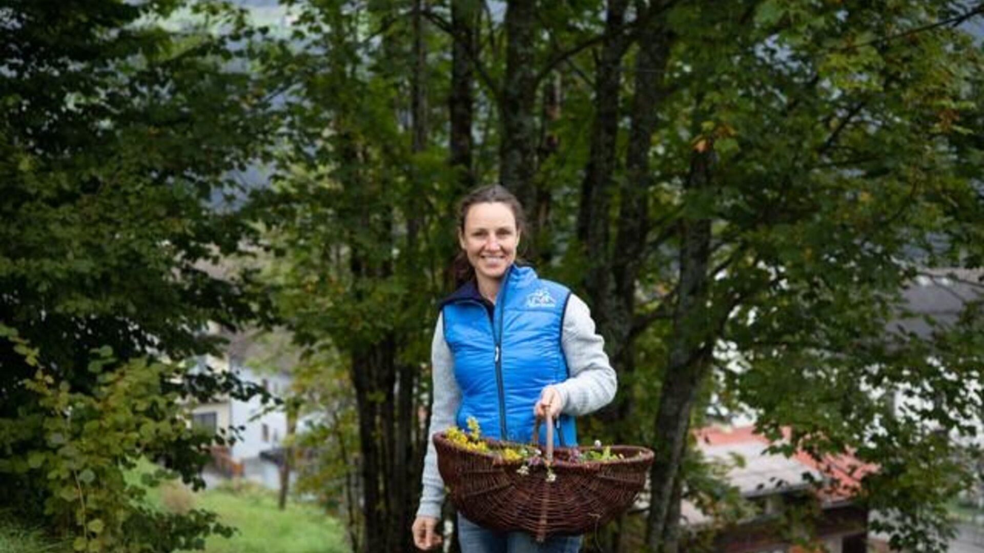 Martina Egger TEH-Kräuterpraktikerin | © AlmSinn Martina Egger