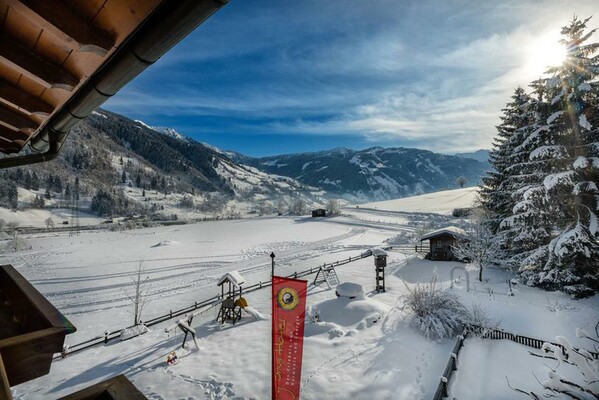 die Unterbergerin Panoramablick im Winter