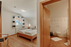 Schlafzimmer 1 Mooskopf