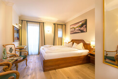 Doppelzimmer mit Balkon (2)