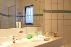 Badezimmer-Detailansicht Hotel Zum Jungen Römer
