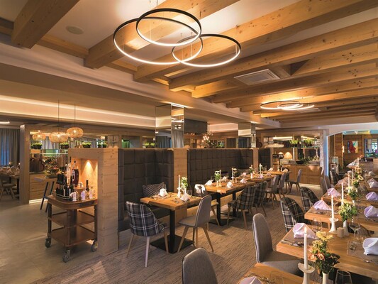 neues Restaurant Sitzbereich