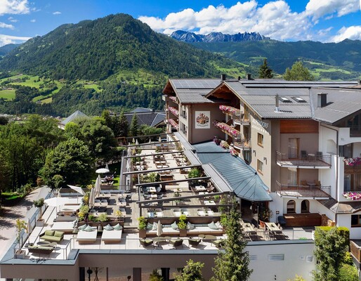Terrasse Sommer Aktivhotel Alpendorf
