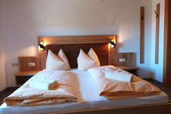 App 6 Schlafzimmer