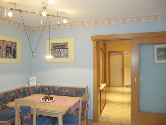 9_Esszimmer_2