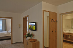 2 Schlafzimmer-Badezimmer Rossbrand