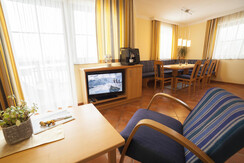 Wohnbereich von der Sofaecke aus gesehen