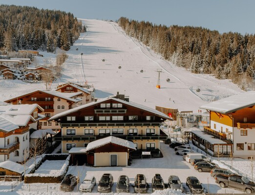 Hotel Die Bergquelle Skiurlaub direkt an der Piste