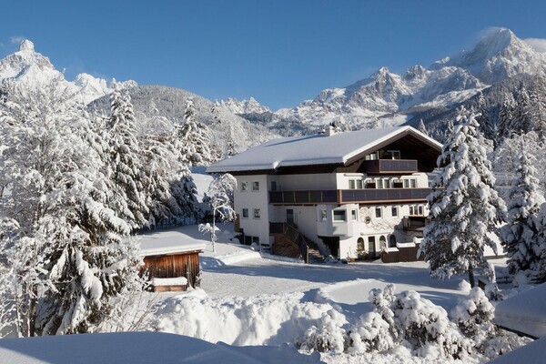 Hausansicht Winter | © B&B Landhaus Vierthaler