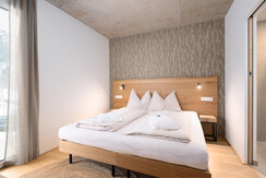 BASE 1.08 | schlafzimmer 2 mit en suite bad