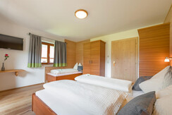 Tappenkar Schlafzimmer 1