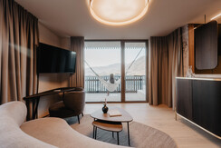 Hotel-Berghof-Zimmer-HDR-406-2