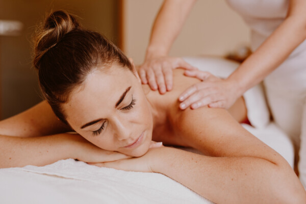 Massage und Beautyanwendungen in unserem Spa