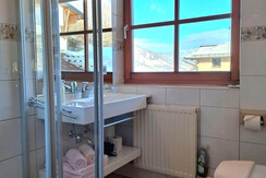 Studio mit Balkon Badezimmer