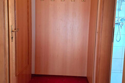 Vorraum Studio mit Balkon