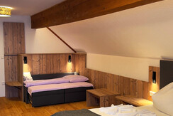 25DFFBDA-C5BC-415B-A059-B5D38612C31A