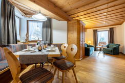 großzügiger Wohn- Essbereich