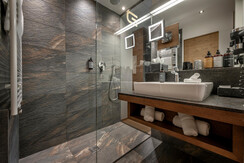 web_goldberg_0623-9461