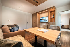 Family & Friends double plus