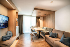 Family & Friends double plus