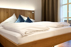 Family & Friends double plus