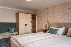 Room Pictures_Room_E_ZSU_3