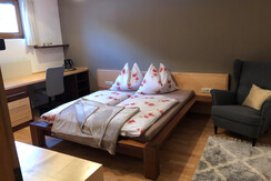 Doppelzimmer-DU/WC-Souterrain