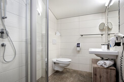 Badezimmer Komfortzimmer Surfina