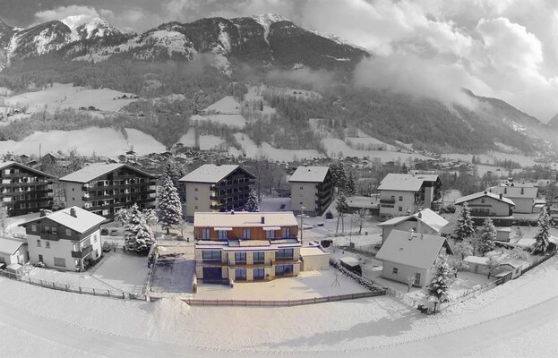 Fuchs-Apartments-Bad-Hofgastein-Winter-Haus