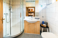 Familienzimmer Bad