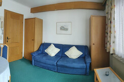 Wohnzimmer, ausziehbare Schlafcouch