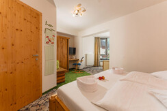 doppelzimmer-stoder_hotel-hartweger_08-51