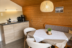 Kitchen/Dining Area