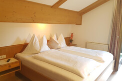 Apartment Schneeberg Schlafzimmer 2776