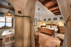 landhaus_hochreiter_dorfgastein_app_gelb_diele