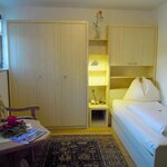 Photo of Single room in ground floor, shower, toilet | © Hotel Alpenland