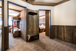 Zimmeransicht-Suite-Kat.6