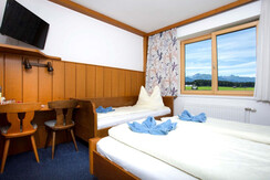 dreibettklein neu 1920x1279