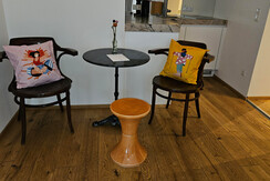 Tisch  - Blü Terrace Studio