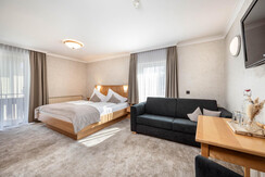 Vierbettzimmer Balkon -  Stegerbräu - Wohnbeispiel