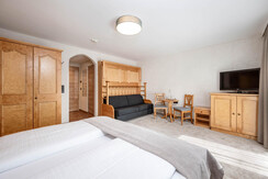 Vierbettzimmer - Wohnbeispiel mit Zusatzbetten