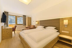 Doppelzimmer-Saphir-superior